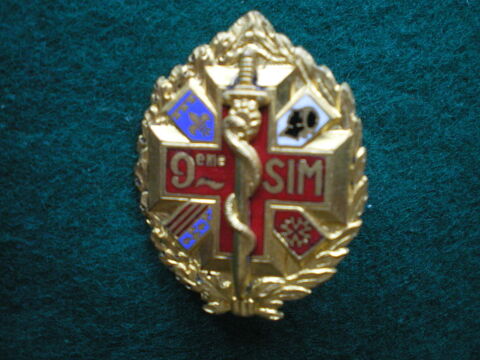 Insigne de Santé - 9° S.I.M.Section d'infirmiers Militaires. 15 Caen (14)