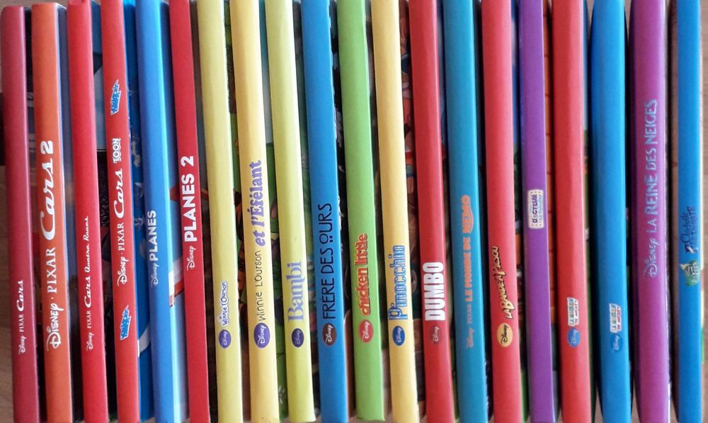 Livres Disney Editions France Loisirs. Jeux / jouets