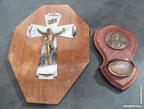 Anciens cadre croix, crucifix, bnitier christ XIX 12 cuisses (71)