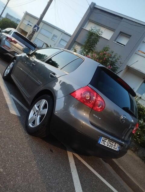 Volkswagen golf edition United faible kilométrage