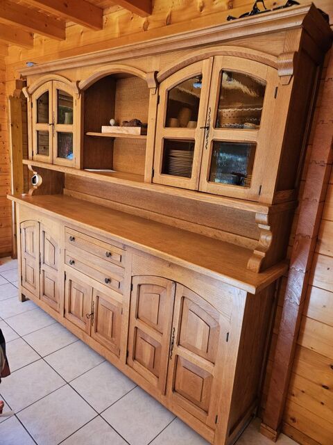 Grand buffet vaisselier en bois massif Saint-Jean-de-Sixt (74)