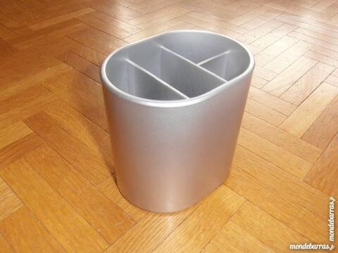 Pot � crayons m�tal (16) 4 Tours (37)