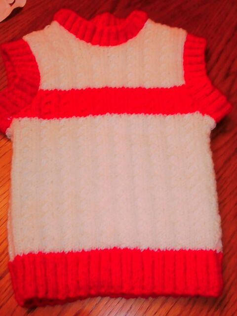 PULL sans manches  bebe fille  2 ans neuf tricote main laine 6 Septvaux (02)