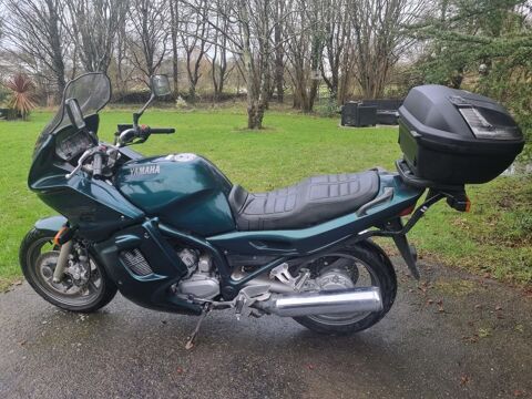 Moto YAMAHA 2002 occasion Fay-de-Bretagne 44130