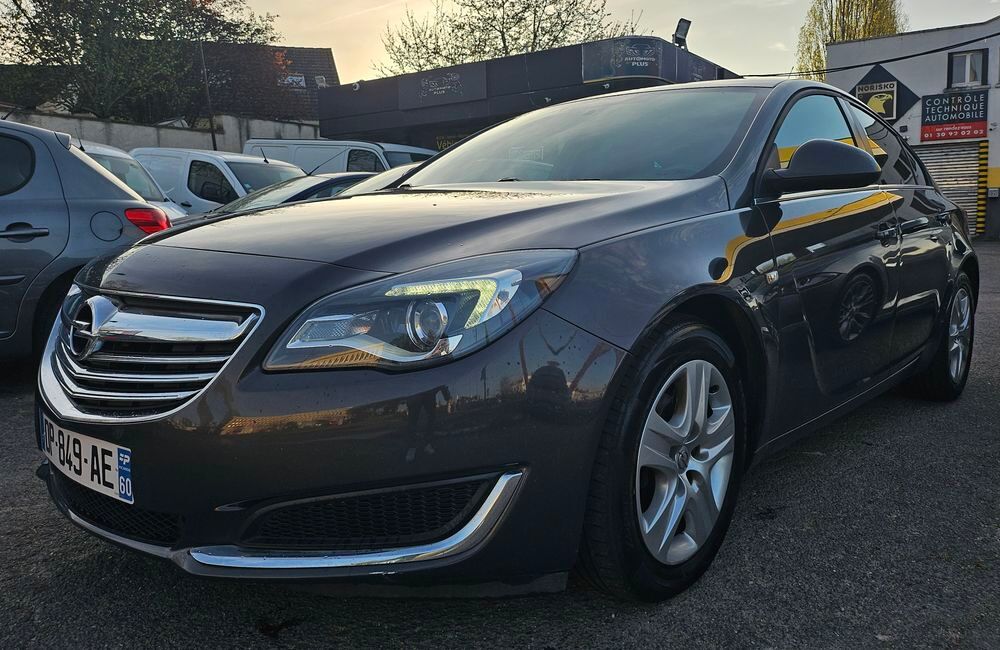 Insignia 2015 occasion 78200 Magnanville