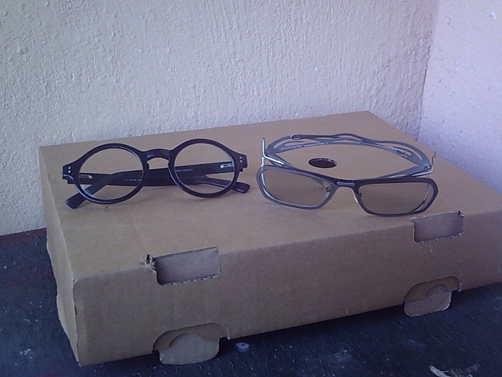 Montures de Lunettes de Vue Opticien pour Femme Bijoux et montres