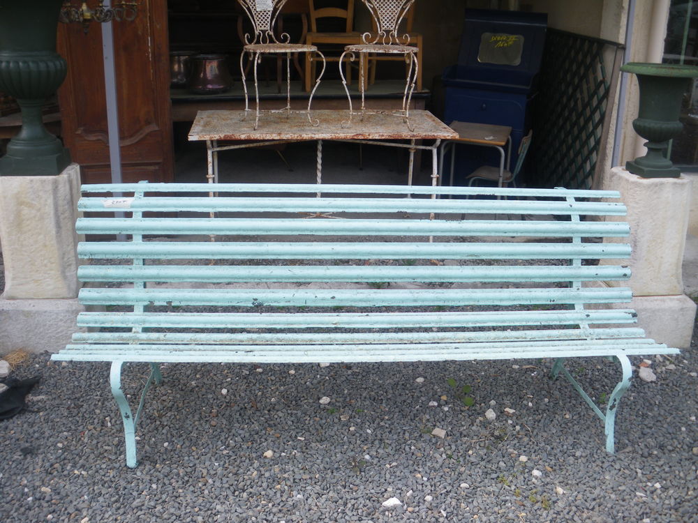 Banc de jardin ancien en fer Meubles