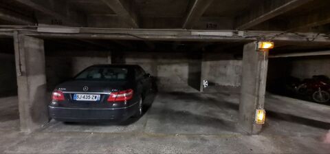  Parking / Garage  louer 12 m
