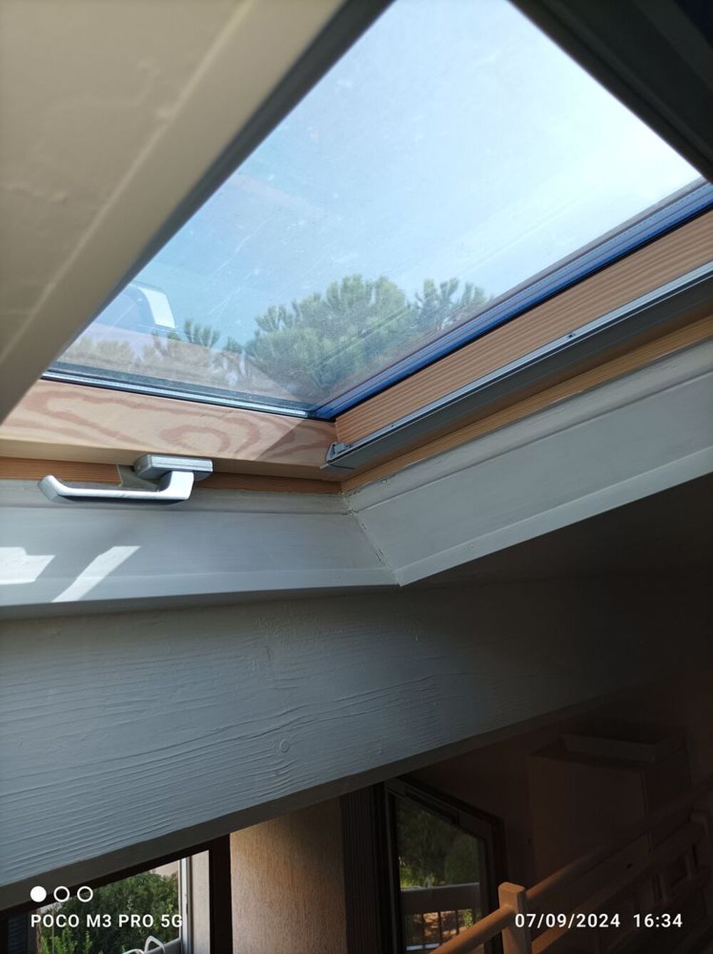 Vente Appartement studio meublé avec mezzanine et terrasse , cente ville Marseillan
