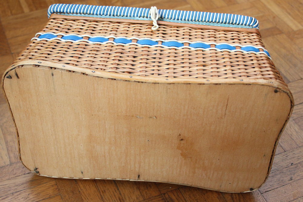 Panier, boite &agrave; couture osier et scoubidou 1950-60 Bricolage