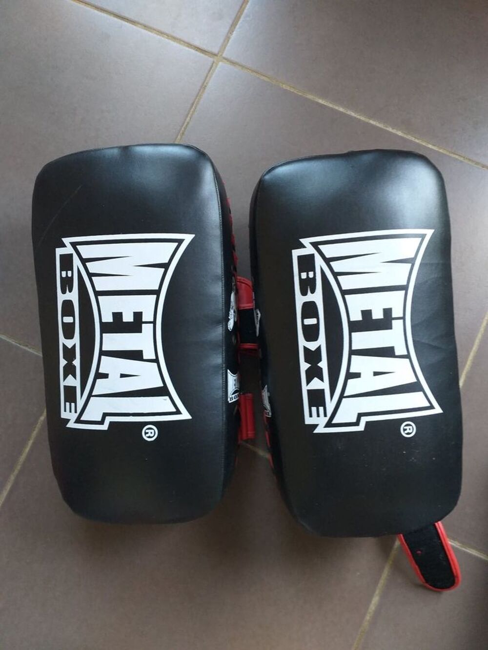 lot materiels de frappe boxe Thai Sports