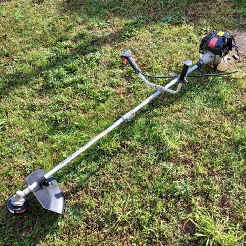 d�broussailleuse Garden Technic pour pi�ces 25 Vendeuvre-du-Poitou (86)
