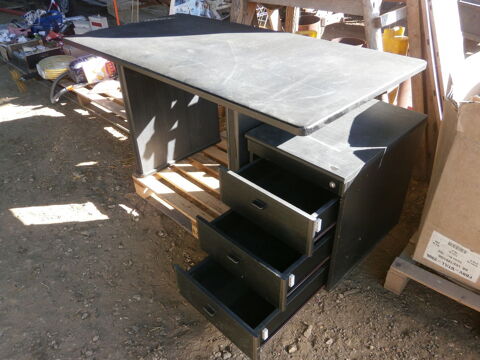 Bureau avec son caissons 3 tiroirs 50 Saint-Clément (89)