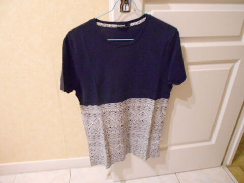 lot de 3 tee shirts gar�on taille M 
40 Saint-Donat-sur-l'Herbasse (26)