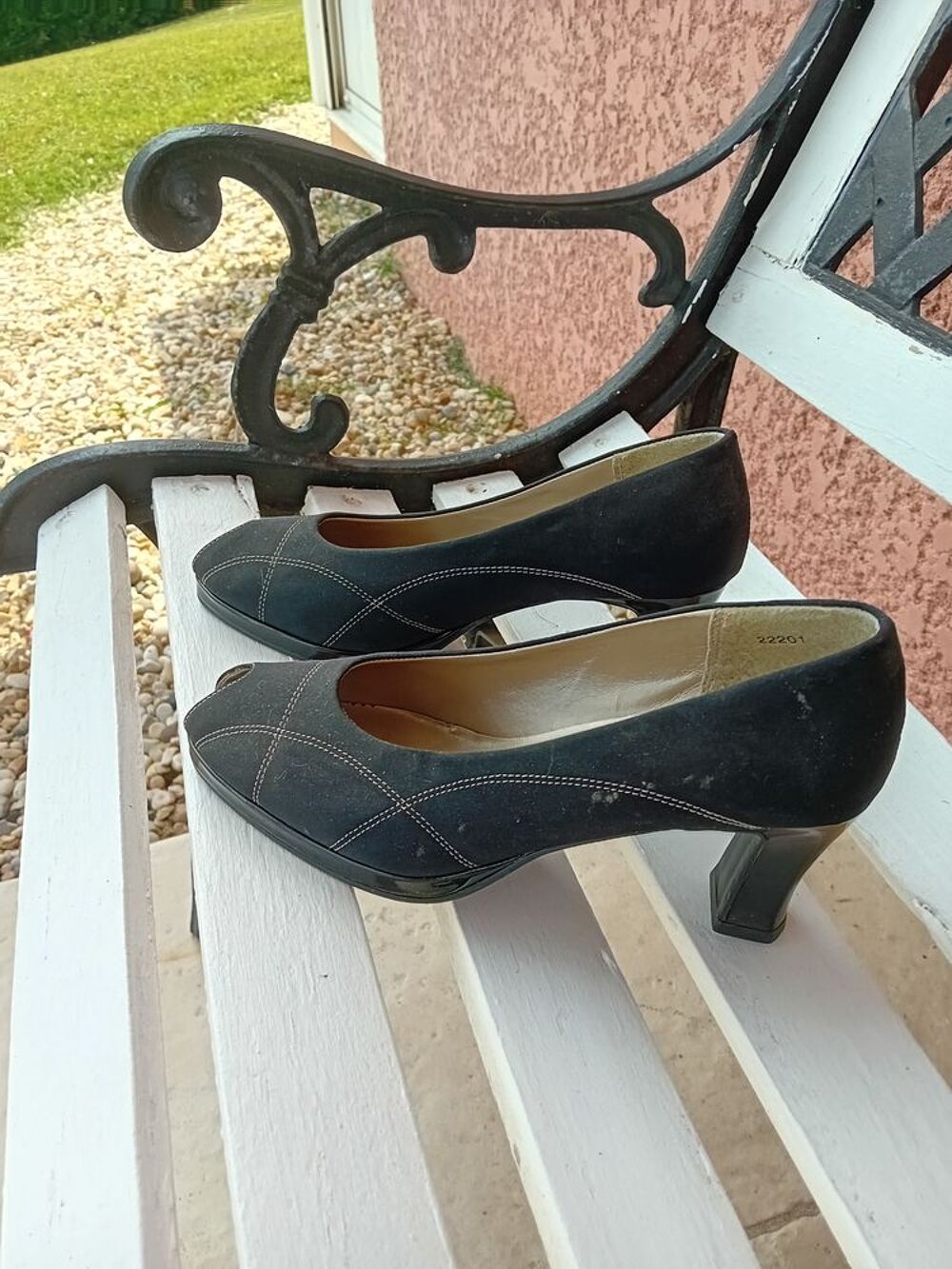 Chaussures, sandales, bottes (taille 39) Chaussures