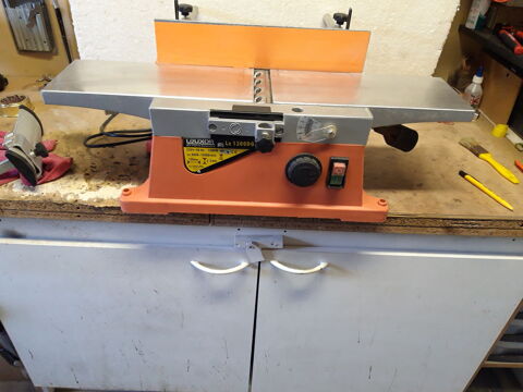 raboteuse degauchisseuse  LUXOR
1300W 15500     T/minute 80 Ballon (17)