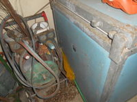   1 poste  souder +1 chalumeau 250e 