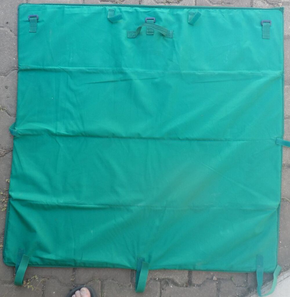 TAPIS POUR ENFANT - 90 CM X 90 CM - D'OCCASION DANS SON SAC Puriculture