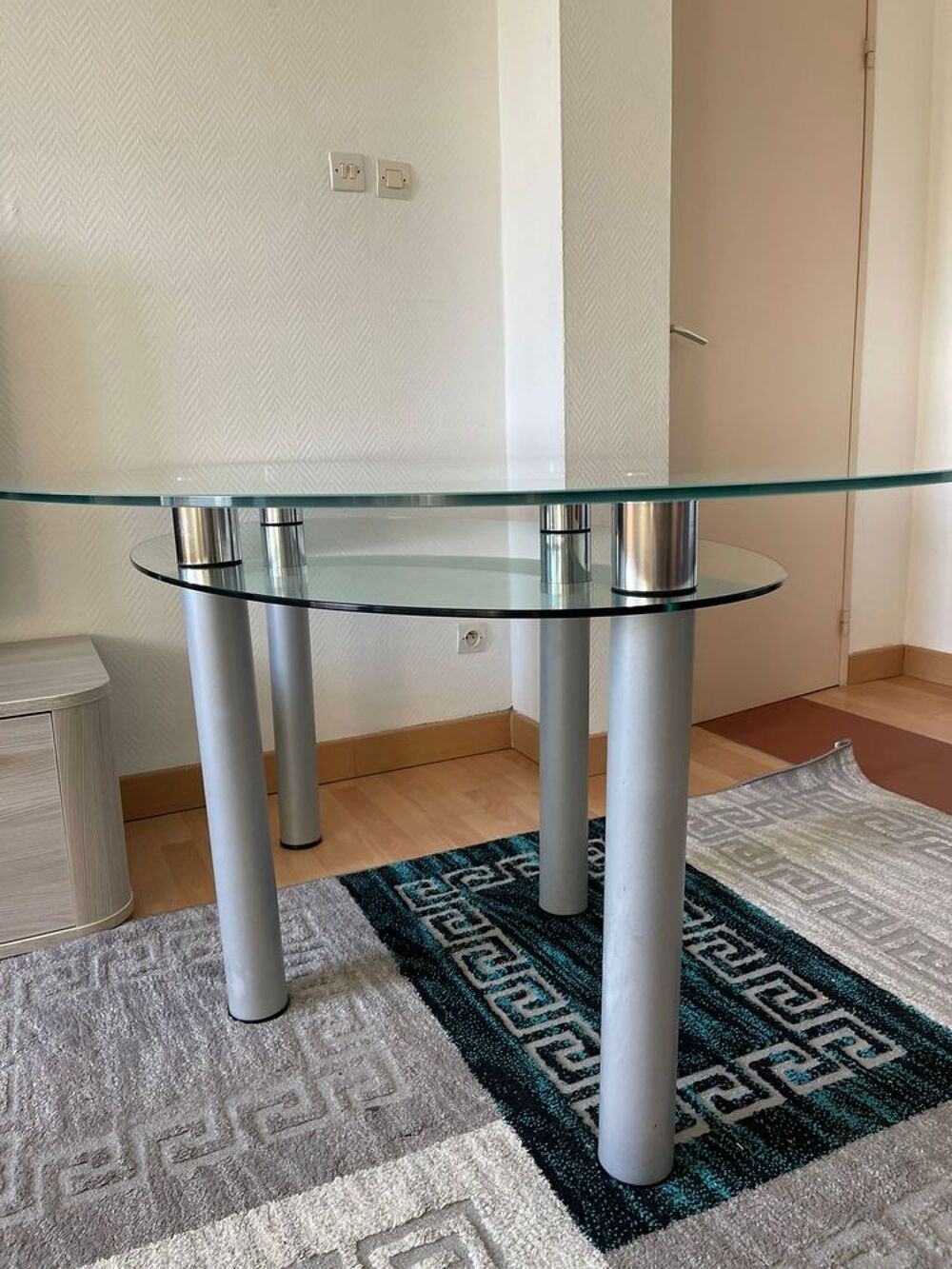 Table &agrave; manger ovale, en verre, 160x107 Meubles