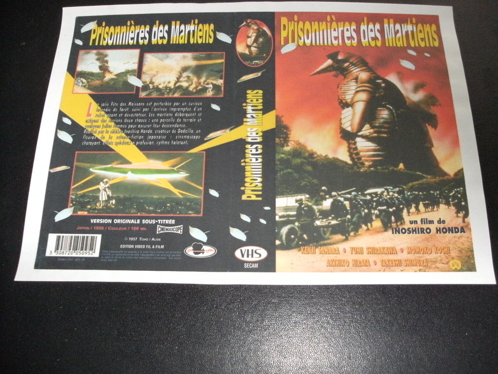Film : " Prisonnieres des martiens "
DVD et blu-ray