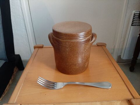 Pot en grs 12 Le Lavandou (83)