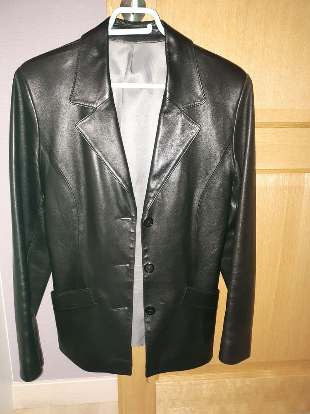 Veste Femme en cuir noir Vêtements