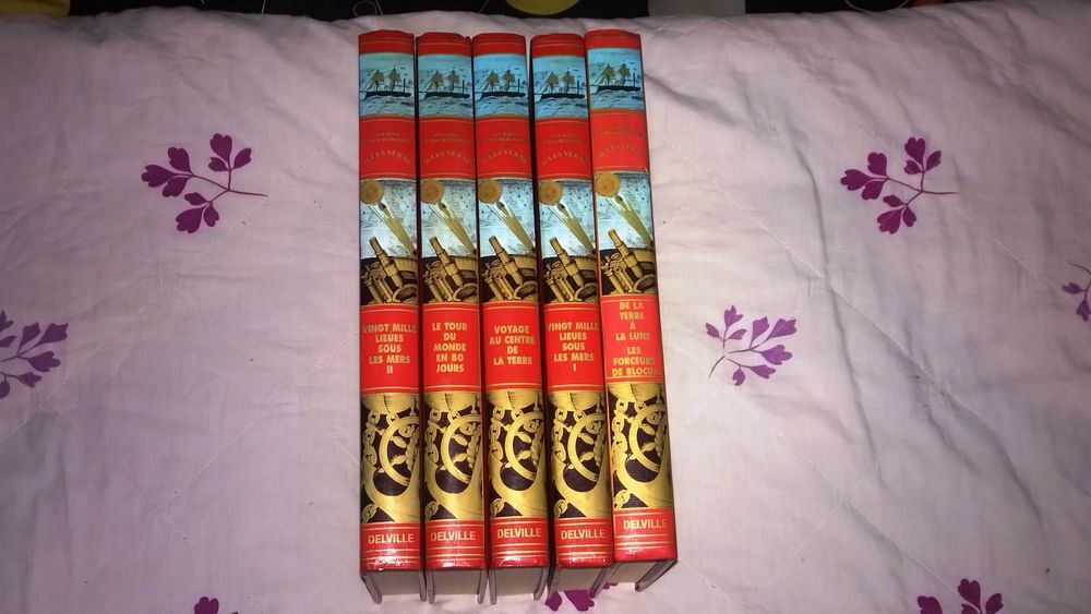 lot Livres de Jules Verne
Livres et BD