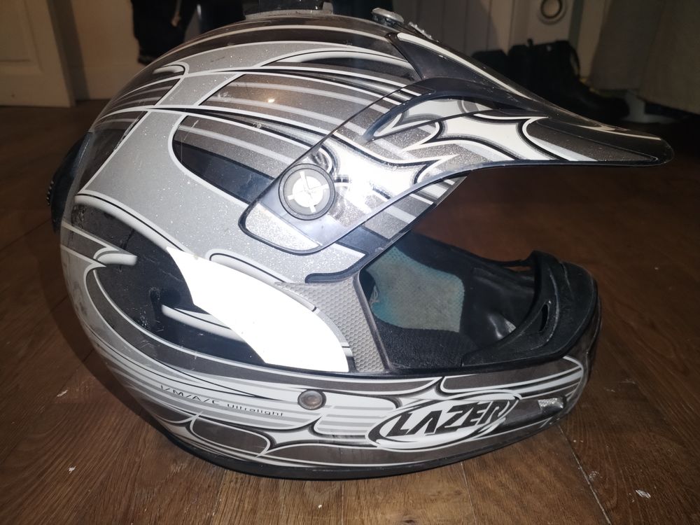 Casque moto cross LASER Vêtements