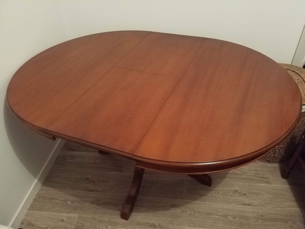 Table en merisier massif &eacute;tat neuf Meubles