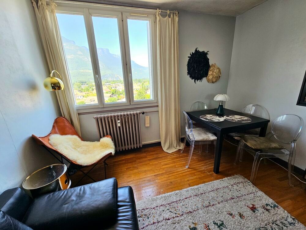 Vente Appartement T2 lumineux - Dernier étage avec ascenseur - Vue panoramique Saint-Égrève