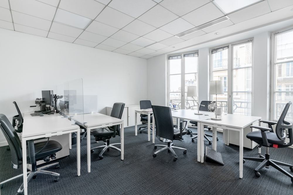   Trouvez un espace de bureau à Paris Montparnasse  pour 5 personnes  où tout est pris en charge 