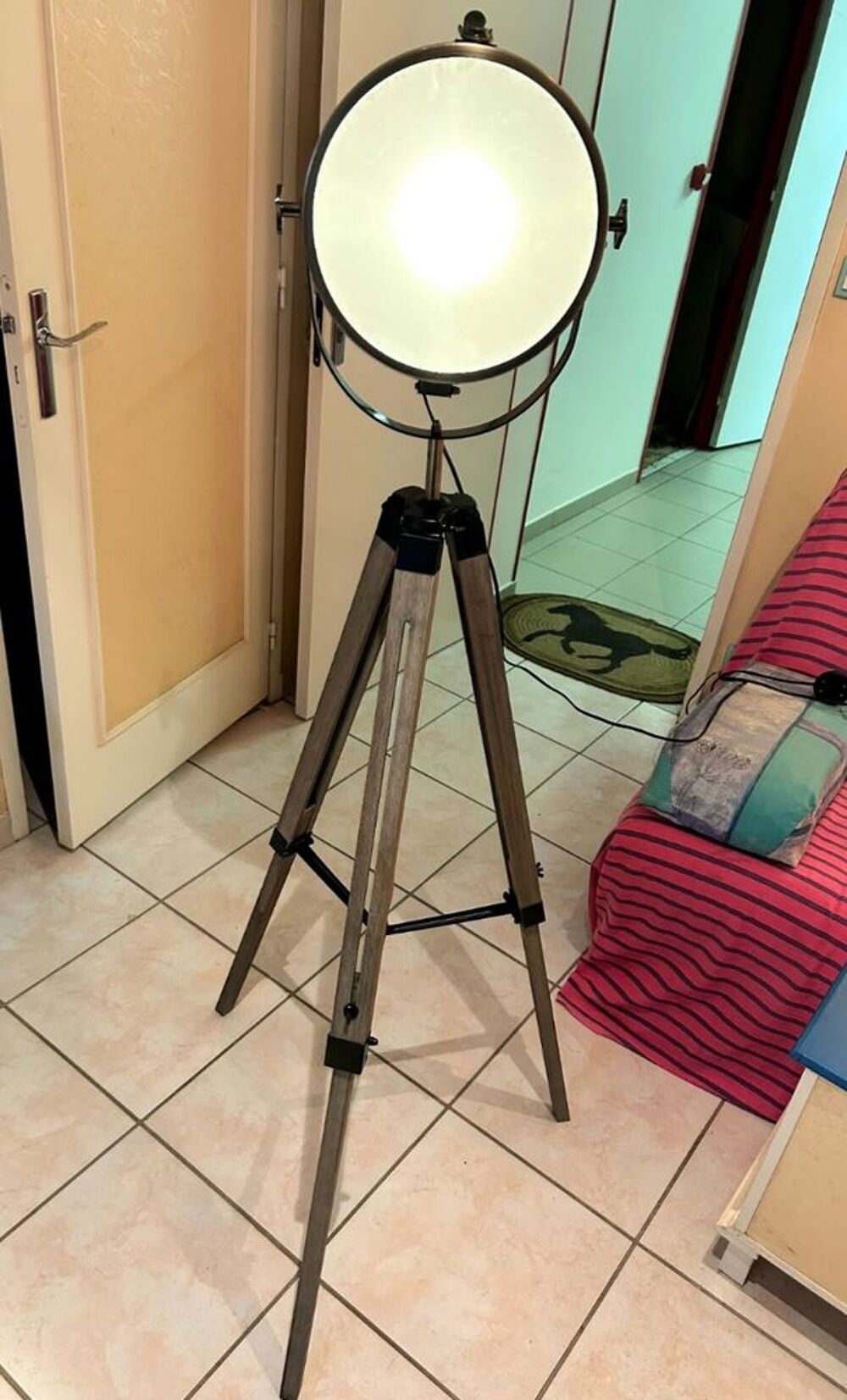 Lampadaire projecteur style industriel Décoration