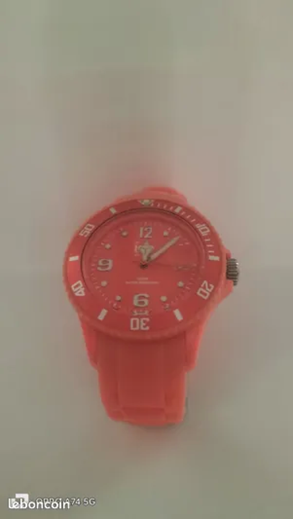 Montre femme couleur corail Bijoux et montres