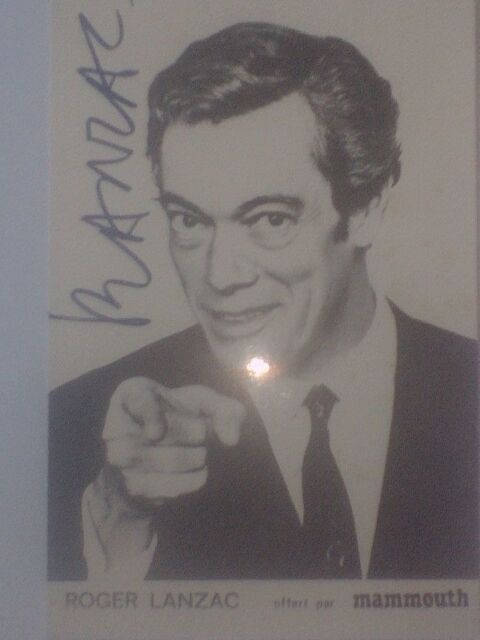 CPM offerte par Mammouth de Roger Lanzac D�dicac�e Cirque 0 N�rac (47)