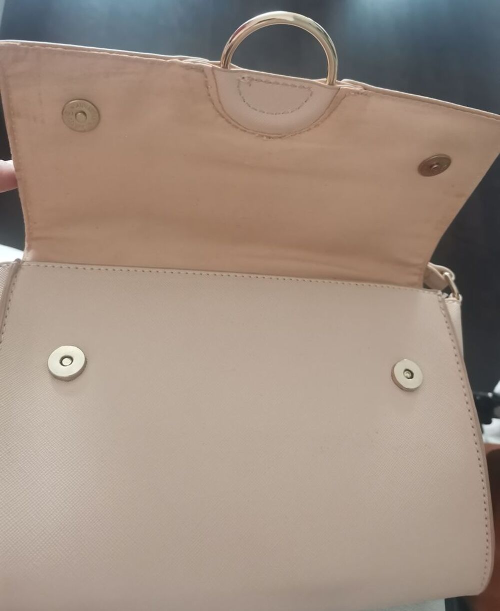 Petit sac &agrave; main id&eacute;al pour grandes occasions Maroquinerie