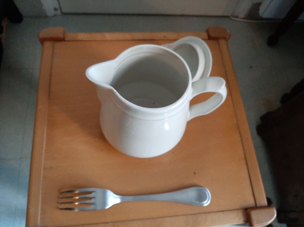 Pichet, pot &agrave; lait Décoration