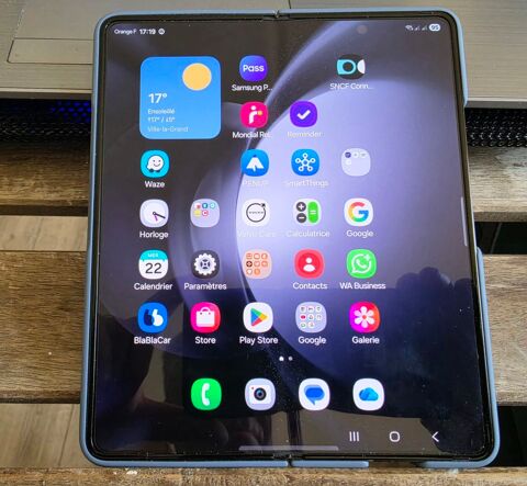 Samsung galaxy z fold 5 430 Ambilly (74)
