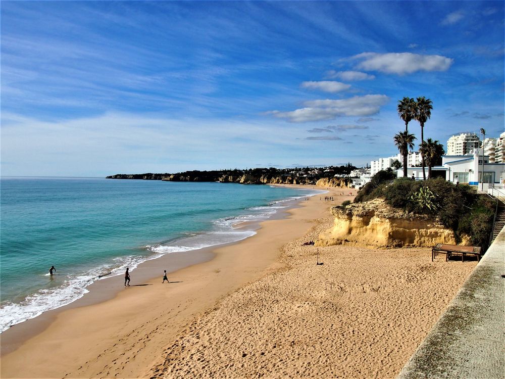   10 minutes à pied de la plage, 3 chambres, 6 personnes Portugal, Porches/Armação de Pera