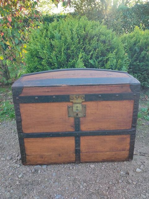 Ancienne malle en bois ( n�1) 90 Avermes (03)