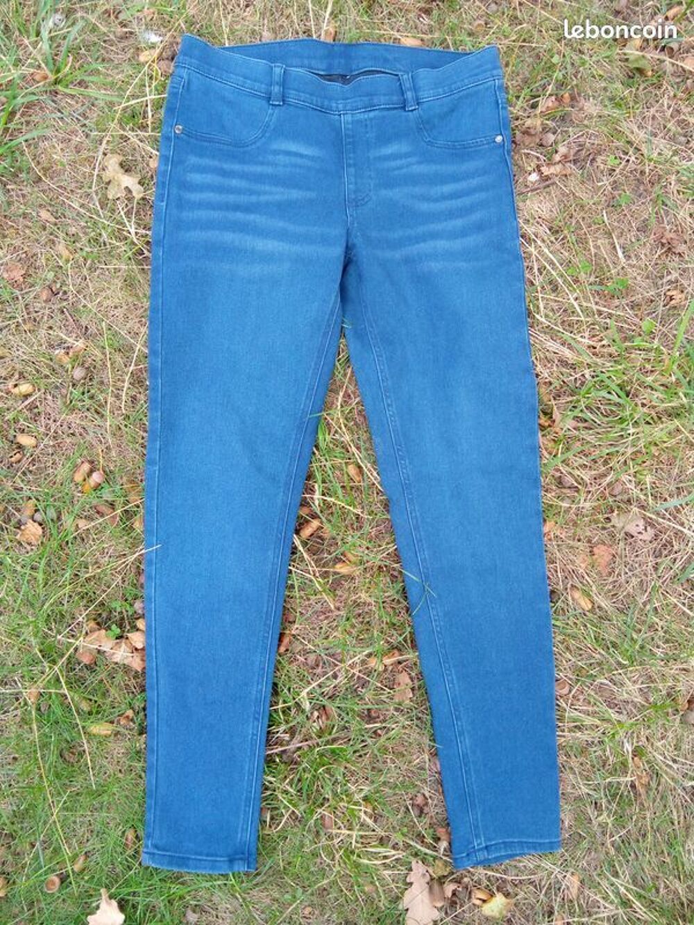2 pantalons jegging taille 42 skinny fit NEUFS Vêtements