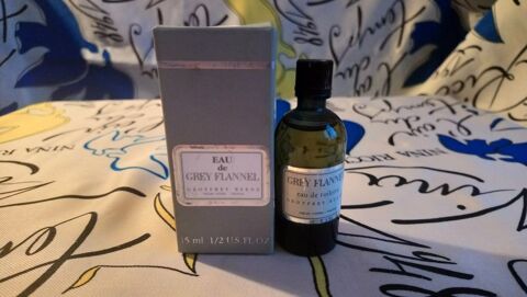 MINIATURE DE PARFUM 6 Trouy (18)