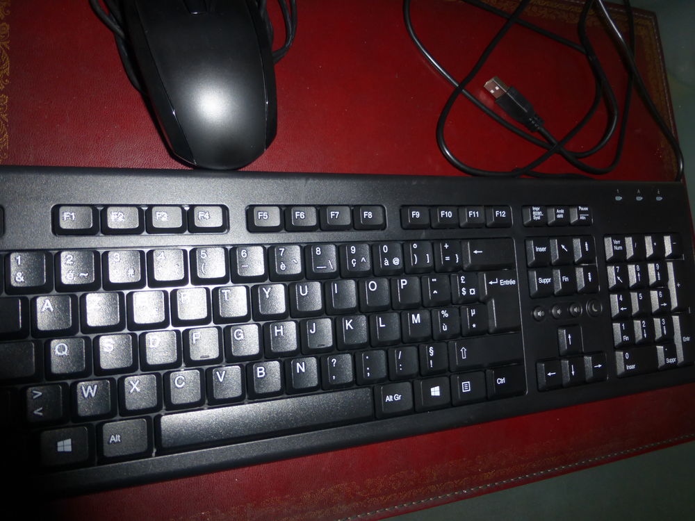 Clavier + souris Matériel informatique
