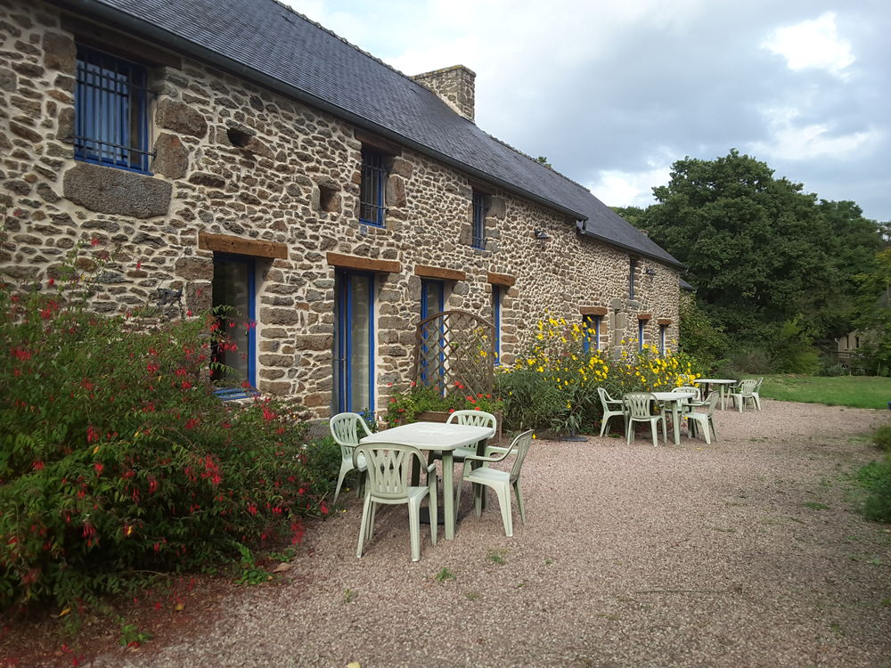   maison  proche ST Malo
; Bretagne, Miniac-Morvan (35540)