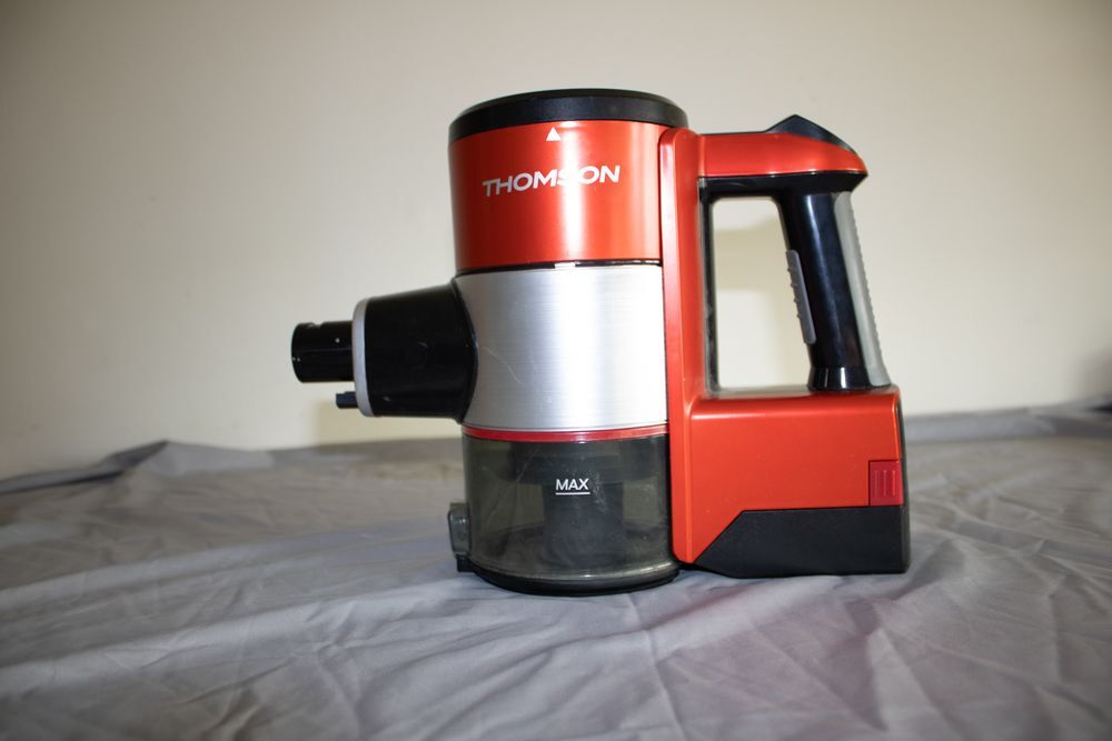 Aspirateur THOMSON sans fil Electroménager