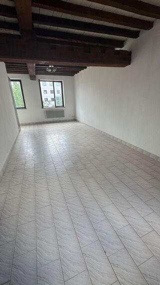  Appartement à louer 2 pièces 60 m²