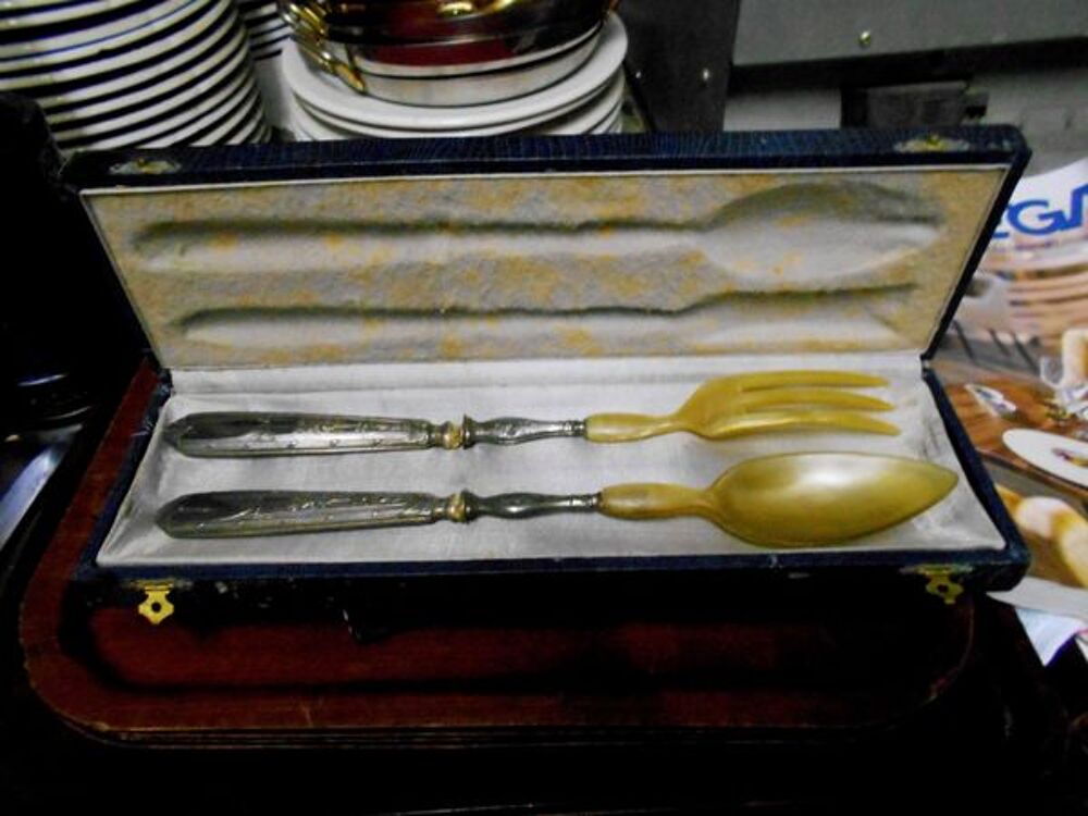 Couvert &agrave; salade en corne et argent (ancien) Cuisine
