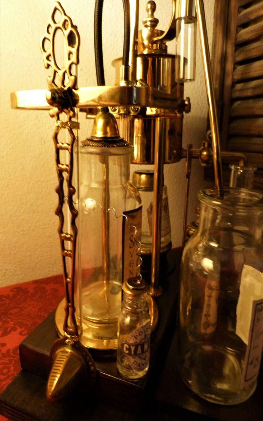 Laboratoire de Curiosit&eacute; "LONDON 1888" Steampunk Décoration
