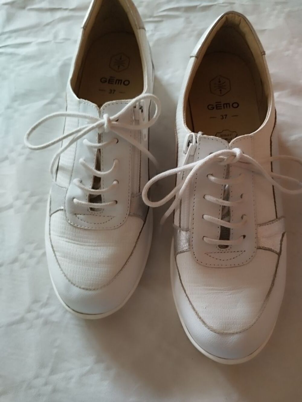 BASKET &eacute;l&eacute;gante banche et argent taille 37 Chaussures
