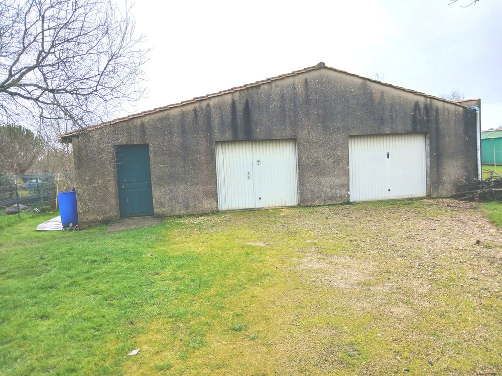 Vente Maison Maison de 103 m2 sur 1900 m2 de terrain à 4 mn de Cognac Nercillac