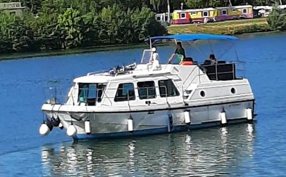 Bateau fluvial 2003 occasion 21170 Saint-Jean-de-Losne